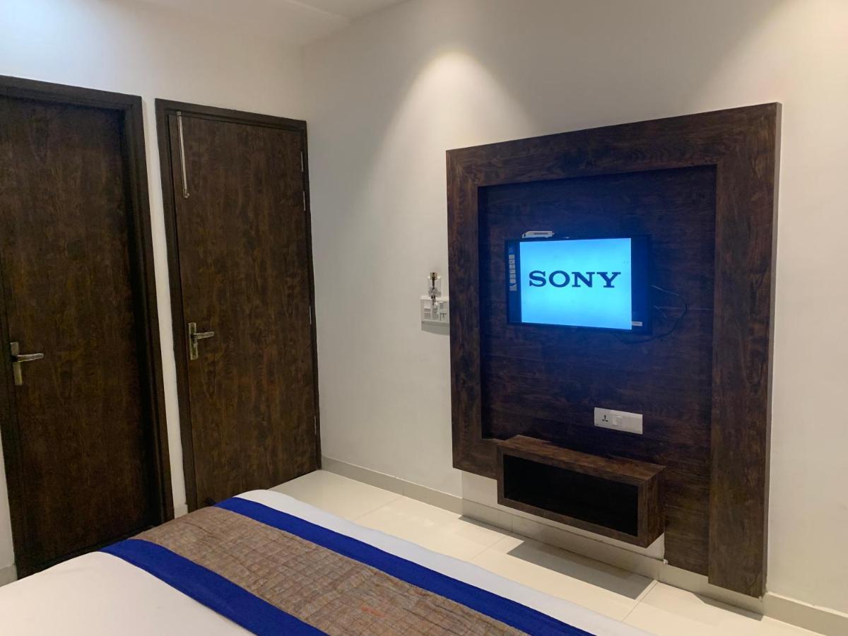 Hotel Sb Residency Амритсар Экстерьер фото