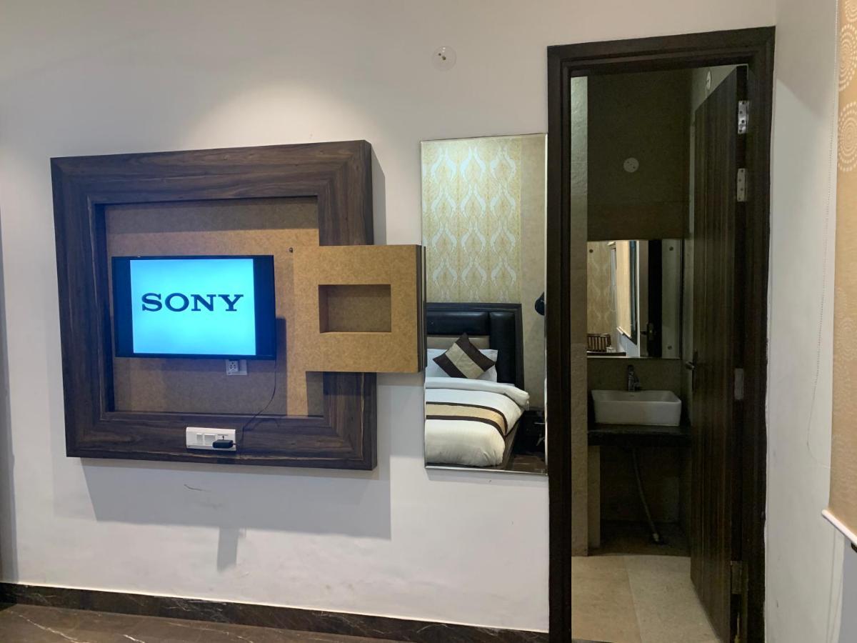 Hotel Sb Residency Амритсар Экстерьер фото