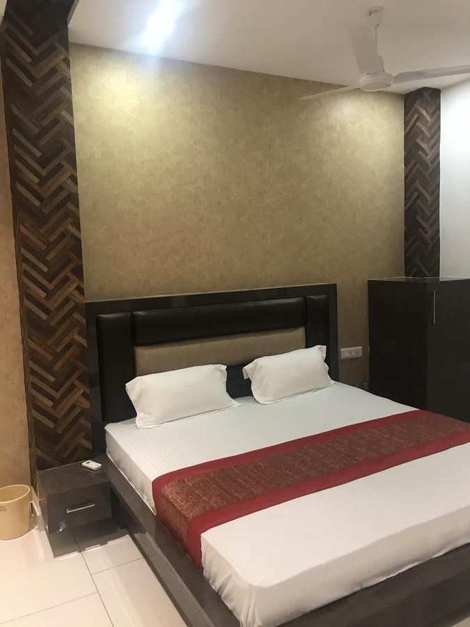 Hotel Sb Residency Амритсар Экстерьер фото