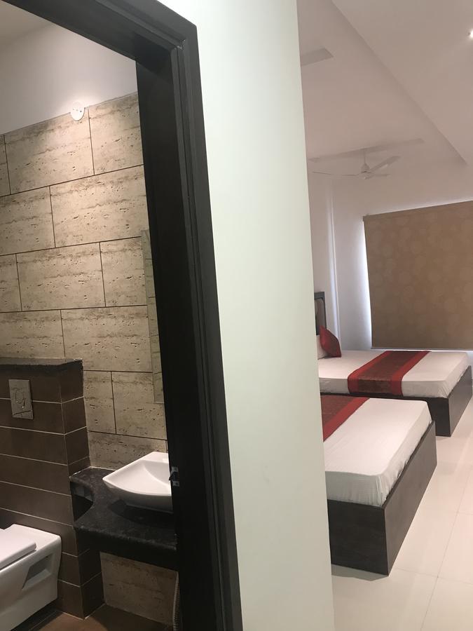 Hotel Sb Residency Амритсар Экстерьер фото